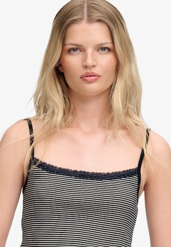 Superdry & Co Top 'Athletic Essential' in Blau