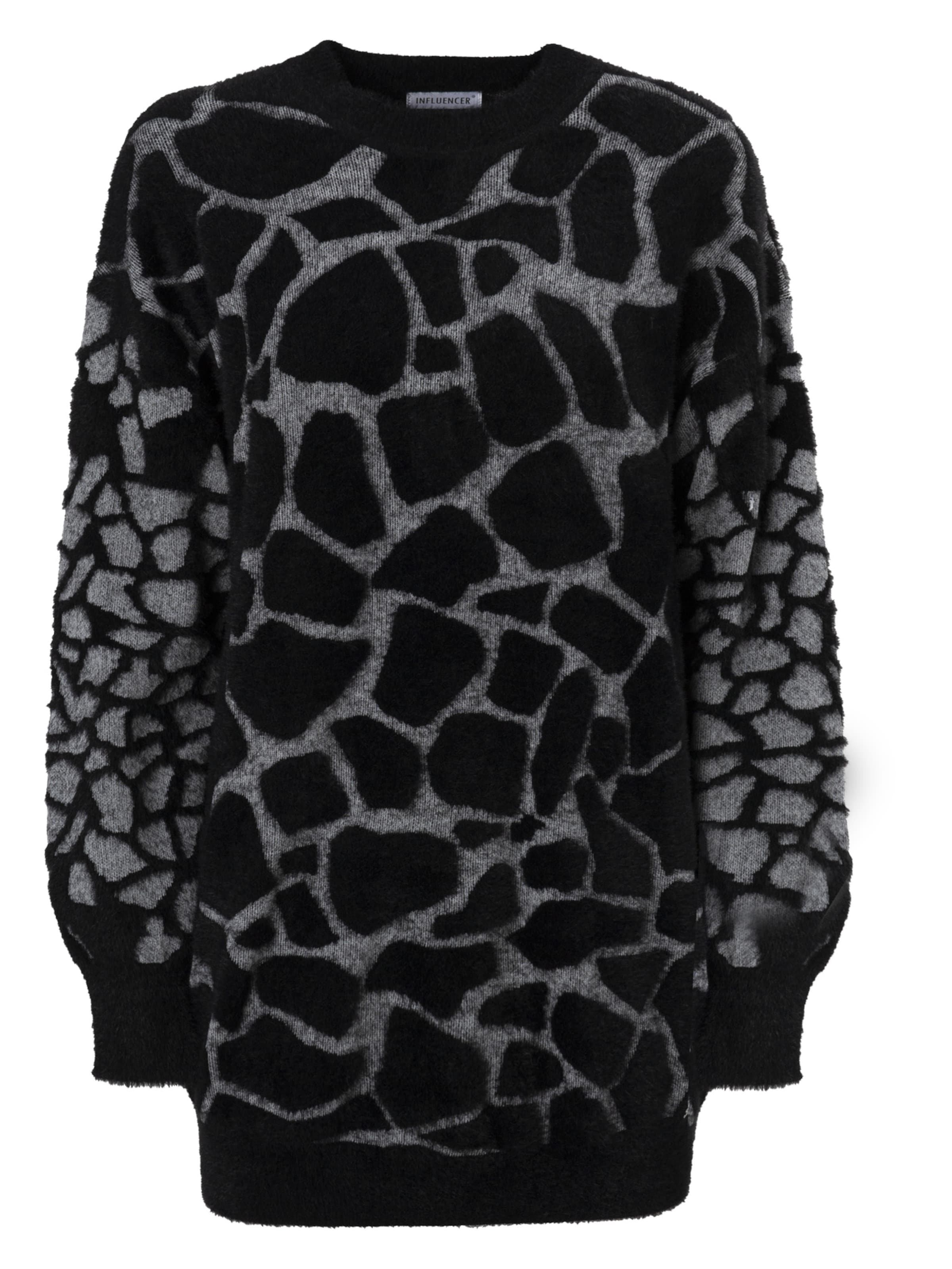 Influencer Pullover in Grau: Vorderseite