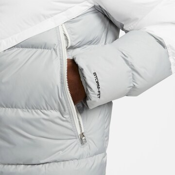 Nike Sportswear Zimná bunda - Sivá