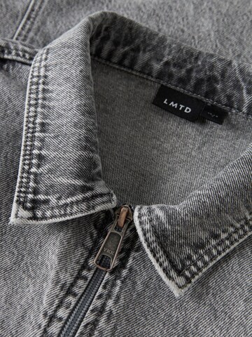 LMTD Between-season jacket in Grey