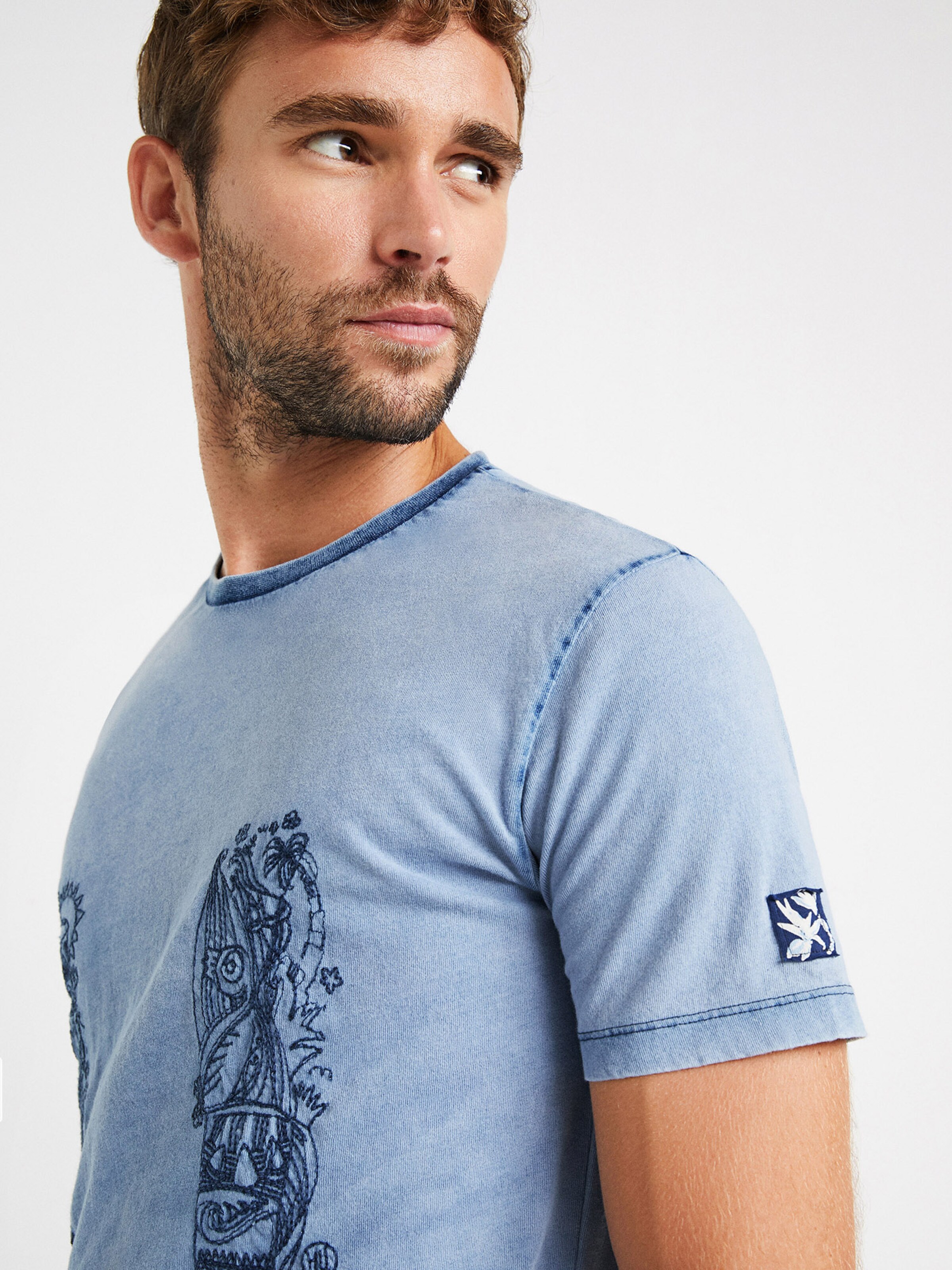 Vêtements T-Shirt BOONE Desigual en Indigo, Bleu Marine 