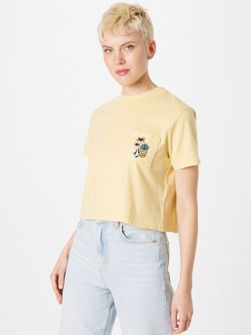 Volcom - Camisa em amarelo: frente