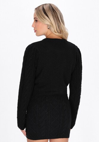 faina - Cárdigan en negro