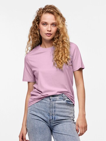 PIECES T-shirt 'RIA' i lila: framsida