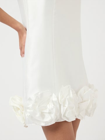 YAS Коктейльное платье в Бежевый