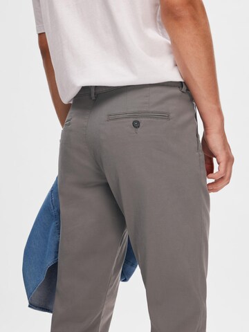 SELECTED HOMME Slim fit Chino trousers 'Miles Flex' in Grey