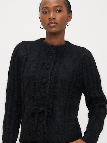 Vero Moda Petite Knit cardigan 'VMLISA' in Black