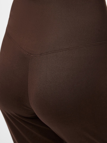 PIECES Flared Broek 'PCROYA' in Bruin