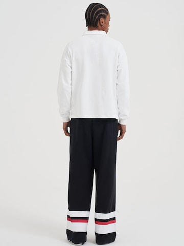 AND1 - Sudadera en blanco