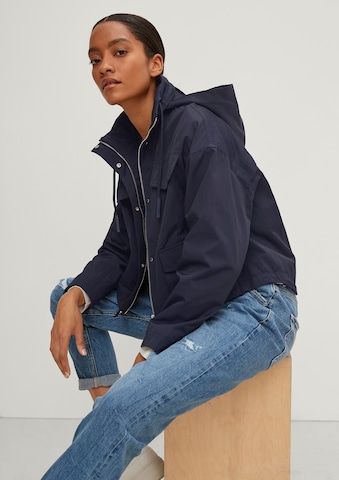 comma casual identity Between-Season Jacket in Blue: front