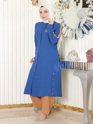 MODAMIHRAM Tunic in Blue: front