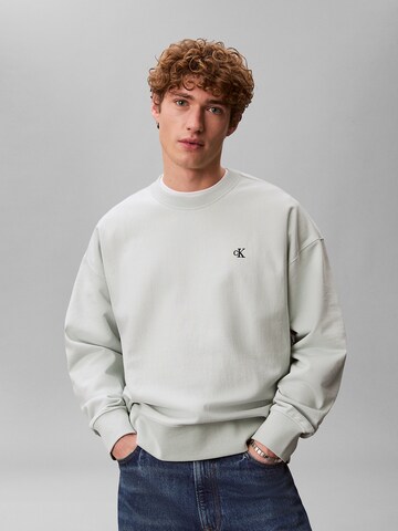 Calvin Klein Jeans Sweatshirt 'Relaxed' in Grijs: voorkant