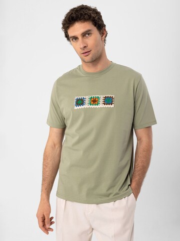 Antioch Shirt in Green: front