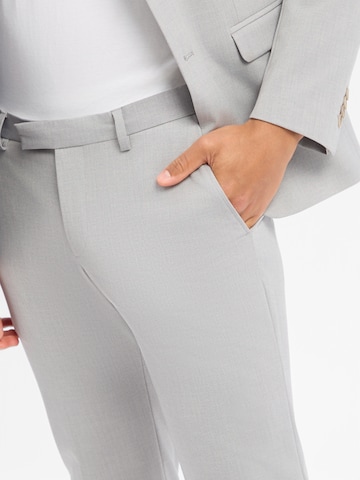 Thomas Goodwin Regular Anzug in Grau