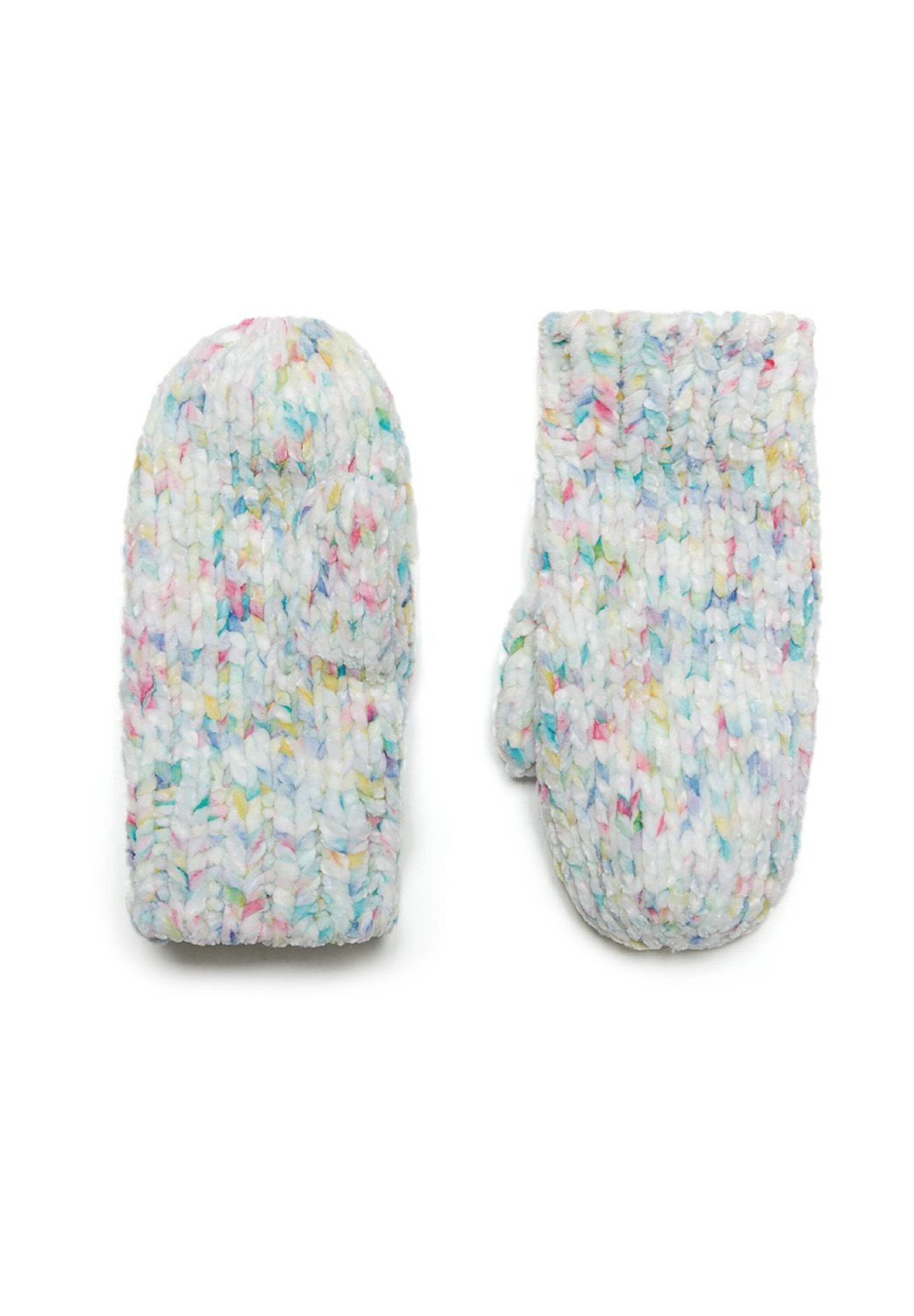 Căciulă de la MINOTI pe alb