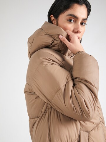 VERO MODA - Abrigo de invierno 'UPPSALA' en marrón