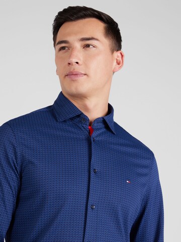 Tommy Hilfiger Tailored Slim fit Koszula w kolorze niebieski