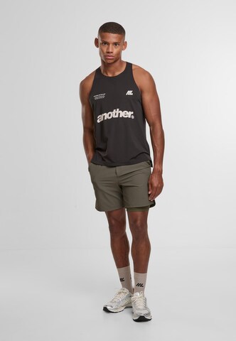 Another Cotton Lab Top 'SRC Race Singlet' in Schwarz
