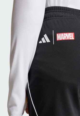 Coupe slim Pantalon de sport 'Real Madrid Avengers 25/26 Tiro25 Competition' ADIDAS PERFORMANCE en noir