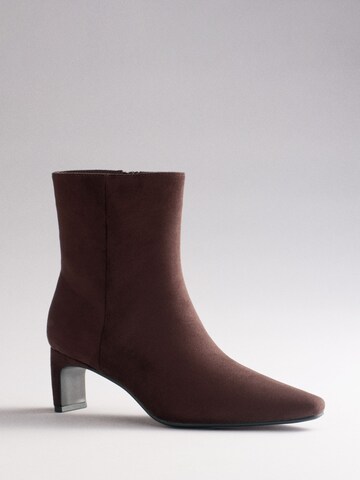The Set Stiefelette in Braun