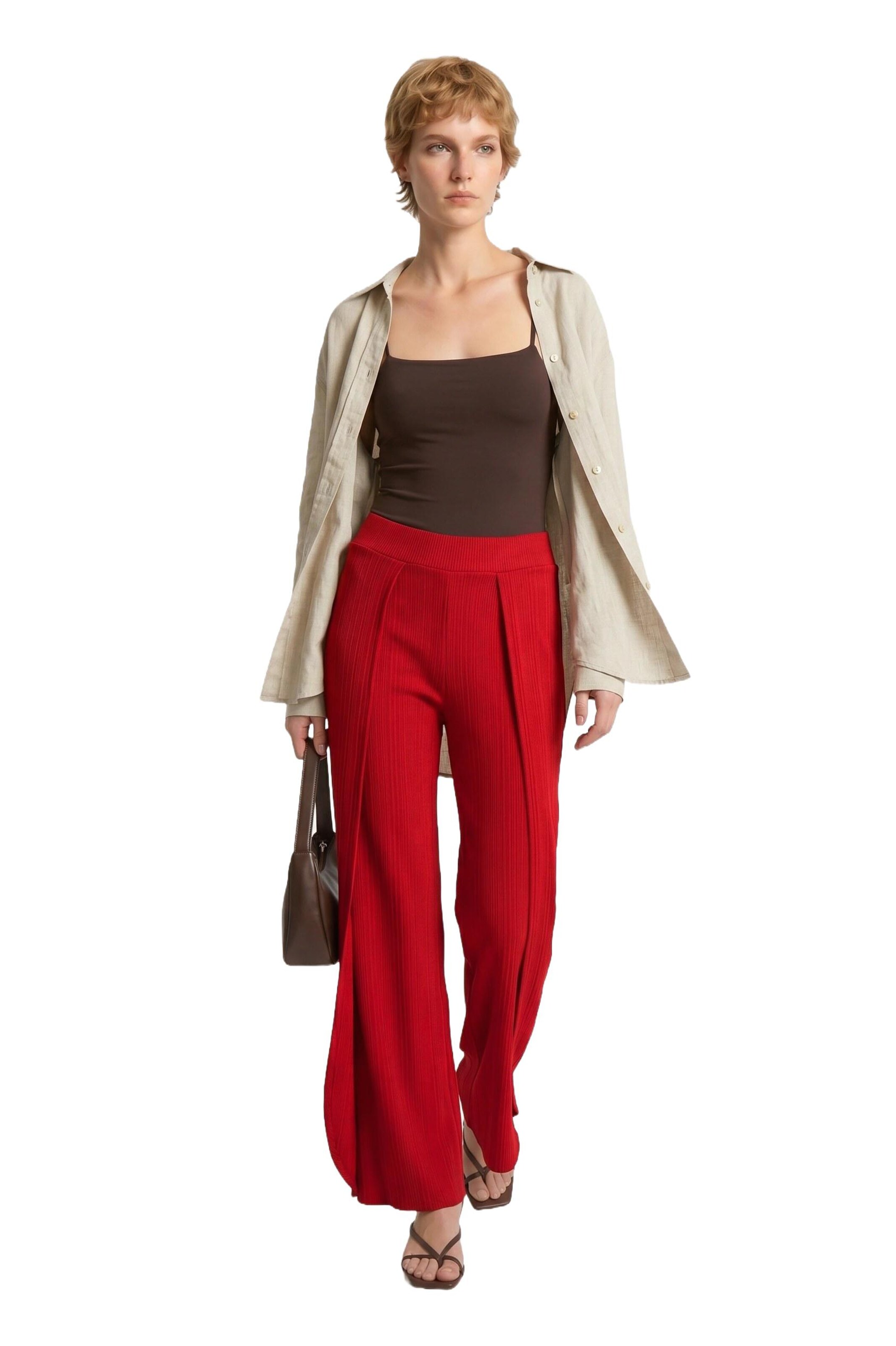 Alexa Dash Wide leg Pants in Red