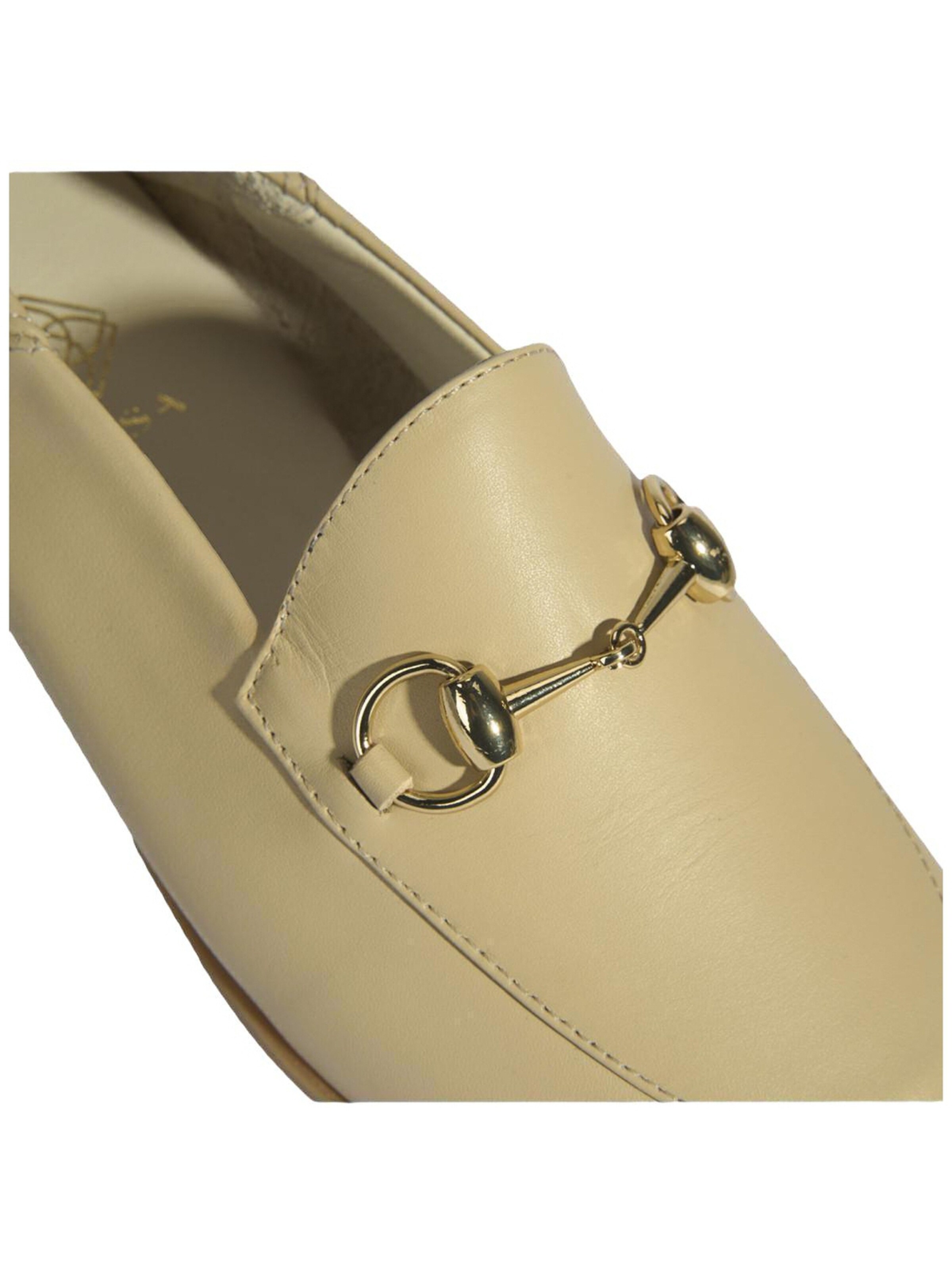 Desa Mokassin 'Slip-Ons'‌‌‌‌‌‌‌ in Beige