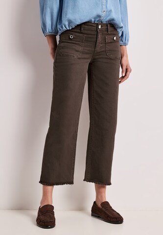 STREET ONE Regular Jeans in Brown: front