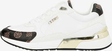 GUESS - Zapatillas deportivas bajas en blanco: frente