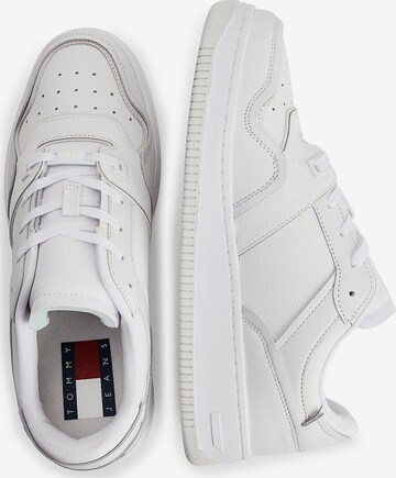 Tommy Jeans Sneaker 'Embossed Cupsole' in Weiß