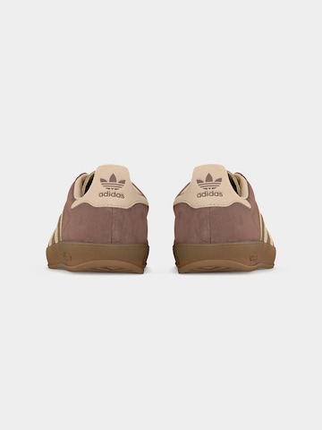 Baskets basses 'Gazelle' ADIDAS ORIGINALS en marron
