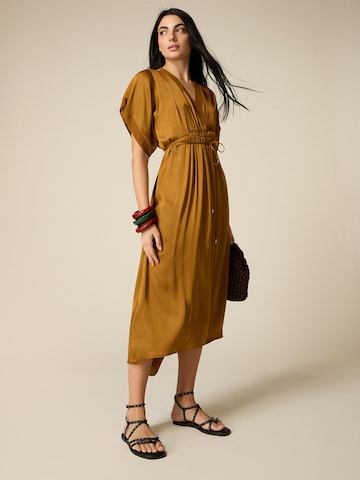 Robe oltre en or