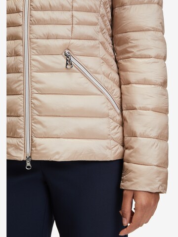 Veste mi-saison Betty Barclay en beige