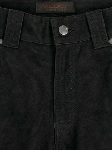 MADDOX - regular Pantalón 'Bora' en negro