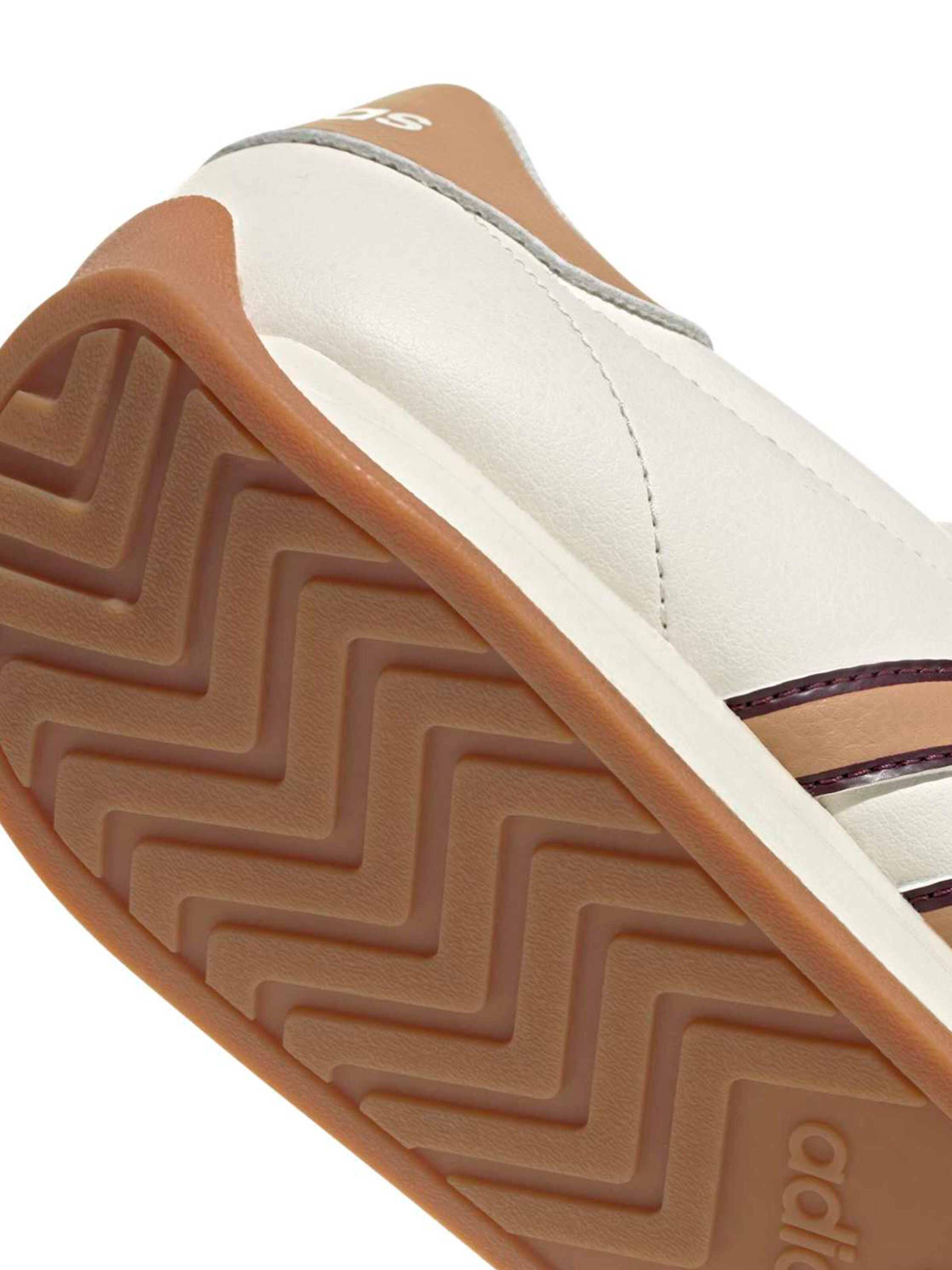 ADIDAS SPORTSWEAR Nizke superge 'RUNVISTA' | bela barva
