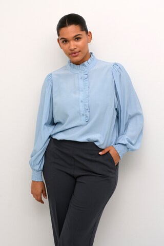 Camicia da donna 'KC Dorina' di KAFFE CURVE in blu: frontale