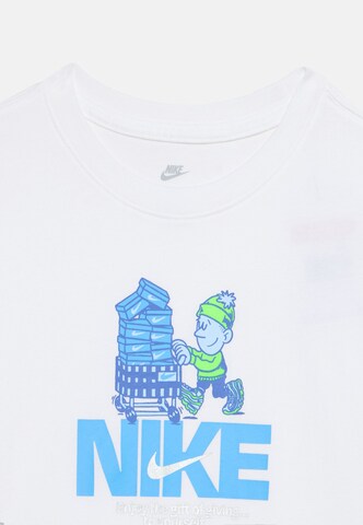 Nike Sportswear Футболка в Белый: спереди