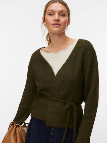 VERO MODA - Cárdigan 'CORA' en verde: frente