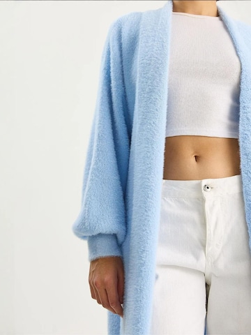 Cappotto in maglia di Bianco Lucci in blu