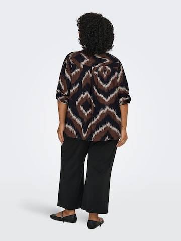 Camicia da donna 'CARCamille' di ONLY Carmakoma in marrone