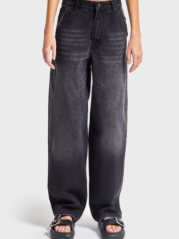 IT'S BASIC Loosefit Jeans 'NORA Skater Mid Rise Jeans (Lenght 28)' in Zwart
