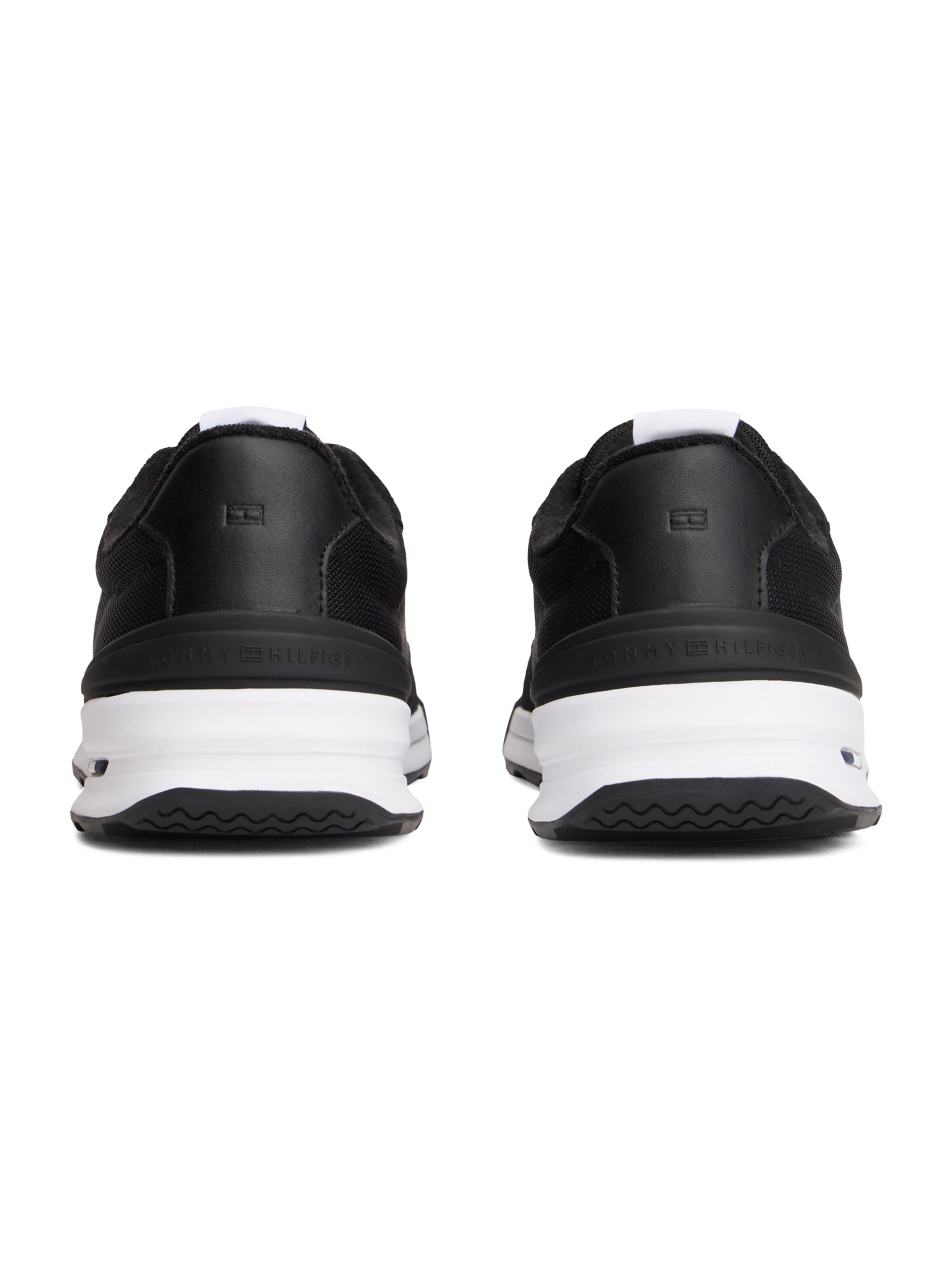 TOMMY HILFIGER Nizke superge 'RETRO' | črna barva: zadnja stran