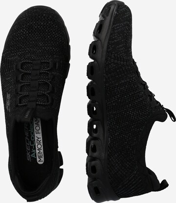 Baskets basses SKECHERS en noir