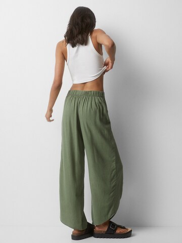 Pull&Bear Wide Leg Hose in Grün
