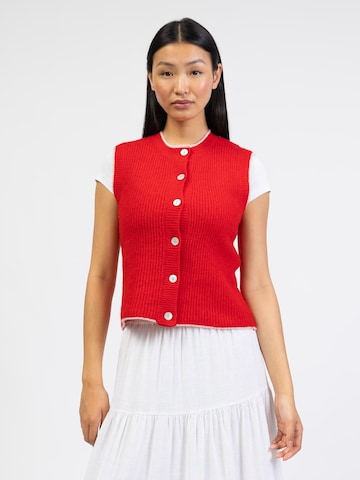 BROKE + SCHÖN Knitted Vest in Red: front