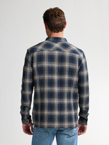 Petrol Industries Средняя посадка Рубашка в Синий