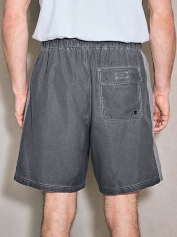 Boardshorts Next en gris