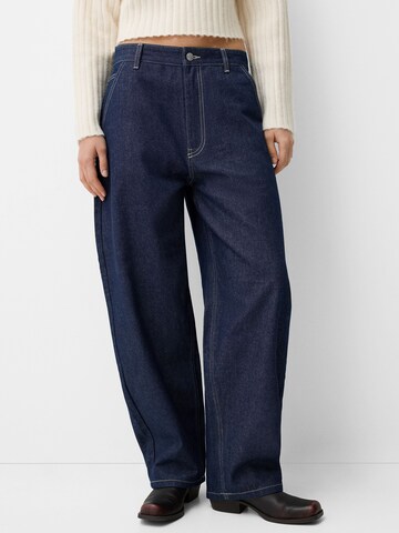 Wide leg Jeans di Bershka in blu: frontale