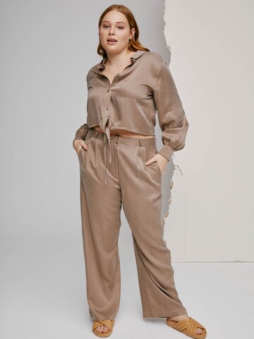 A LOT LESS Wide Leg Hose 'Florentina' in Braun