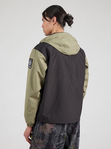 HELLY HANSEN Performance Jacket 'PLAY' in Green