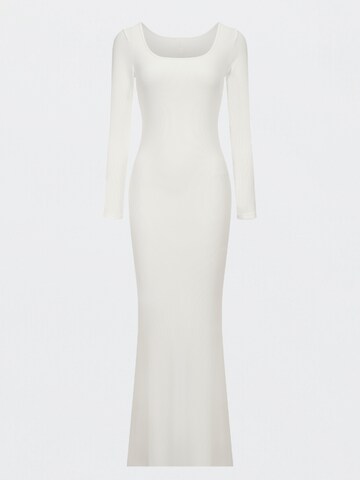 cfab (formerly creamy fabrics) Dress 'Ribbed Long Sleeve Maxikleid' in White: front